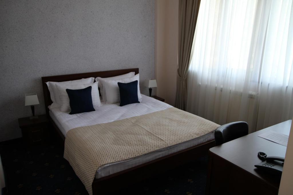 特雷布杰萨酒店 Nikšić 客房 照片